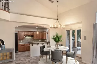 Photo #4: 2559071 Listing