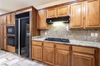 Photo #6: 2559071 Listing