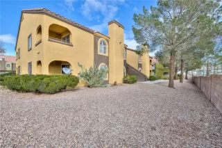 Photo #1: 2559079 Listing