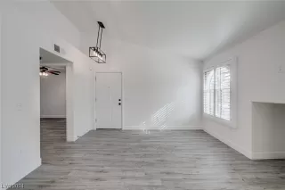 Photo #4: 2559079 Listing