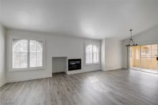 Photo #6: 2559079 Listing