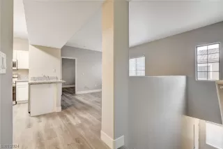 Photo #2: 2559118 Listing 