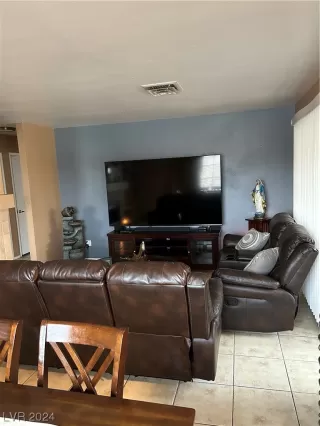 Photo #1: 2559147 Listing