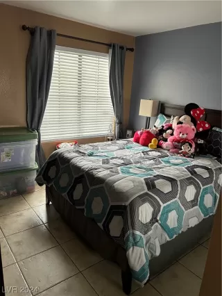 Photo #5: 2559147 Listing