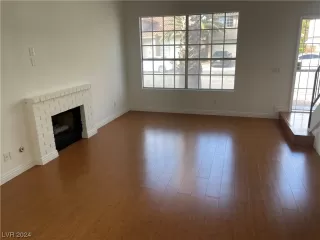 Photo #1: 2559158 Listing 