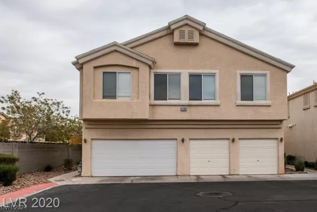 MLS: 2559202 Condo For Sale