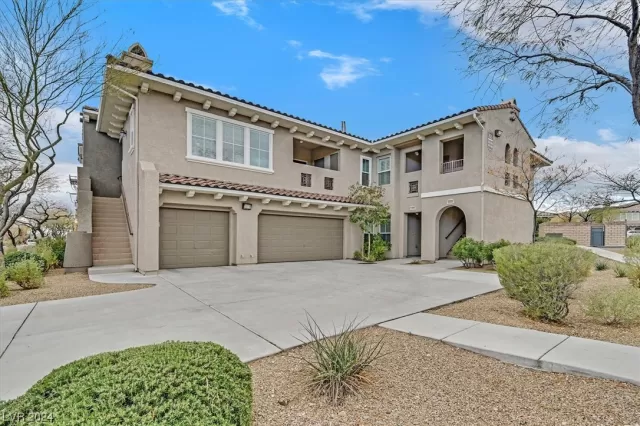 MLS: 2559209 Condo For Sale