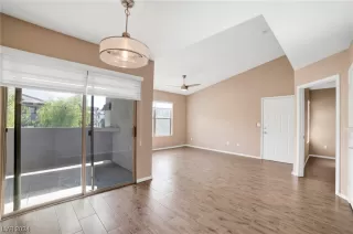 Photo #4: 2559233 Listing 