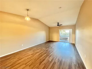 Photo #1: 2559257 Listing 