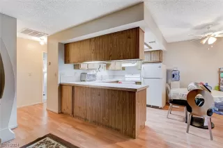 Photo #5: 2559274 Listing