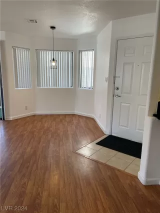 Photo #5: 2559292 Listing 