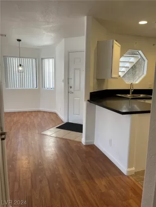 Photo #6: 2559292 Listing 