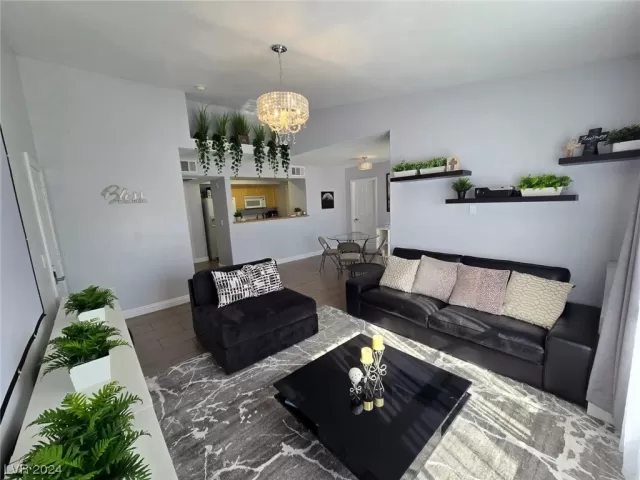 MLS: 2559310 Condo For Sale