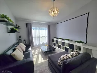 Photo #1: 2559310 Listing