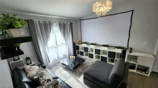 Photo #2: 2559310 Listing