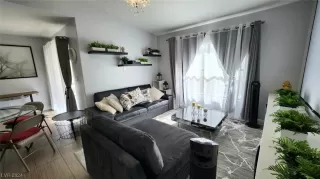 Photo #5: 2559310 Listing