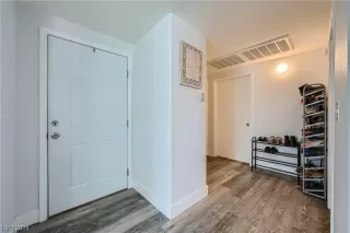 Photo #1: 2559329 Listing 