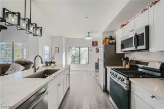 Photo #4: 2559329 Listing 