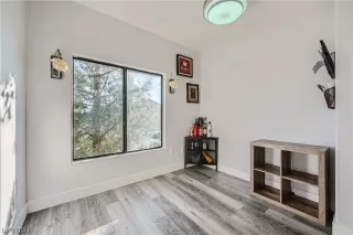 Photo #5: 2559329 Listing 