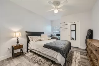 Photo #6: 2559329 Listing 