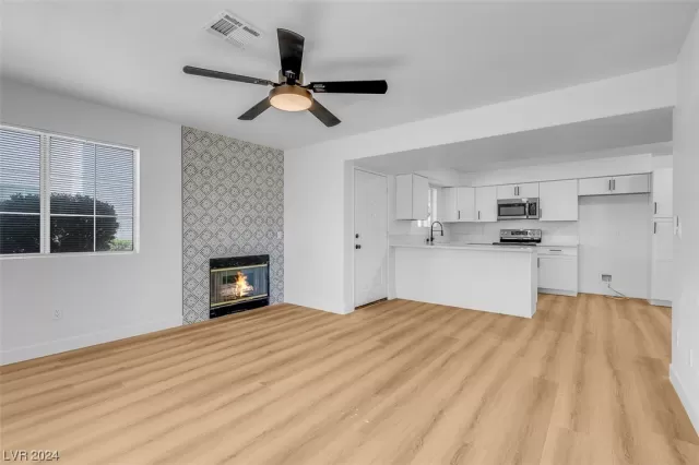 MLS: 2559337 Condo For Sale