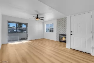 Photo #1: 2559337 Listing