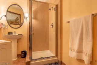 Photo #5: 2559353 Listing 