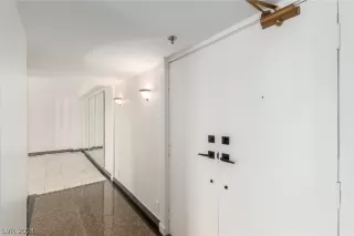 Photo #4: 2559376 Listing 