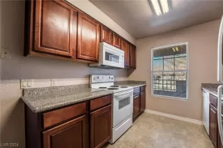 Photo #4: 2559380 Listing 