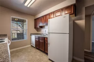 Photo #5: 2559380 Listing 