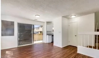 Photo #2: 2559398 Listing