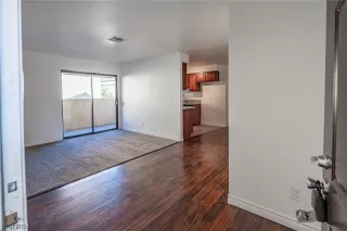 Photo #3: 2559413 Listing 