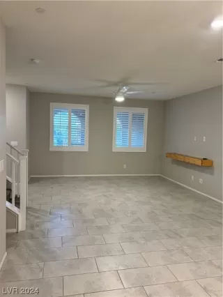 Photo #3: 2559421 Listing