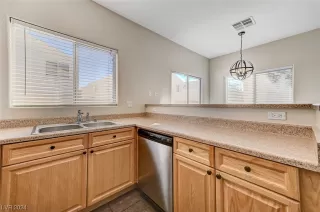 Photo #6: 2559494 Listing