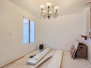 Photo #2: 2559511 Listing