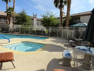 Photo #2: 2559523 Listing 