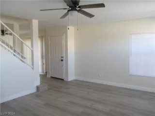 Photo #2: 2559533 Listing 