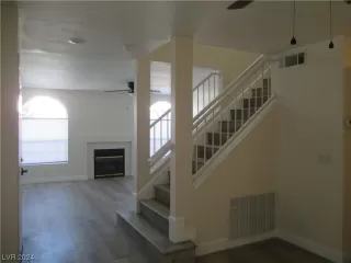 Photo #4: 2559533 Listing 