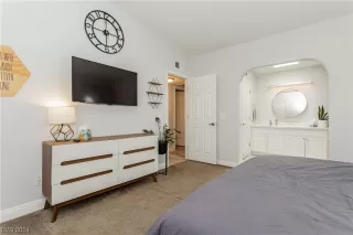 Photo #2: 2559534 Listing