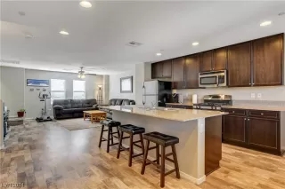 Photo #4: 2559539 Listing 