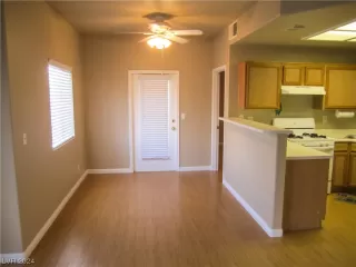 Photo #2: 2559540 Listing 