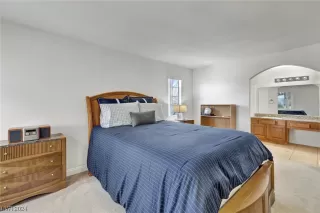 Photo #2: 2559563 Listing