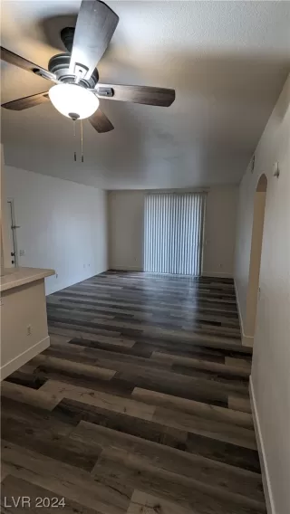 Photo #4: 2559568 Listing 