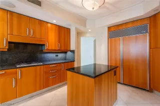 Photo #4: 2559576 Listing 