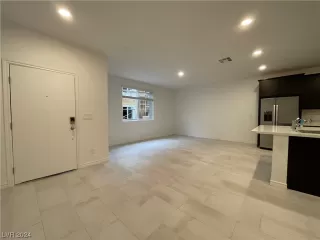 Photo #6: 2559605 Listing 