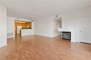 Photo #3: 2559606 Listing 