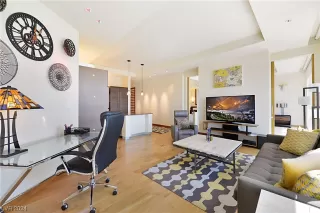 Photo #2: 2559611 Listing 