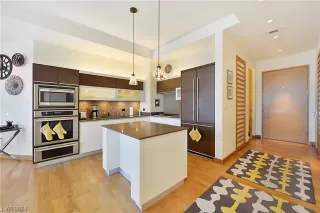 Photo #5: 2559611 Listing 