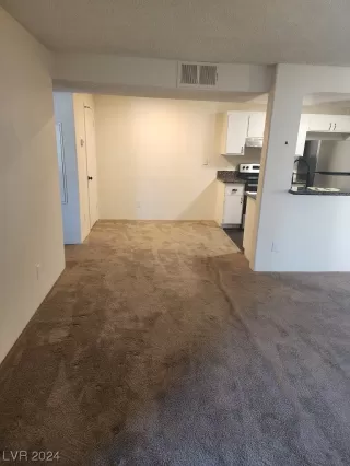 Photo #2: 2559612 Listing 