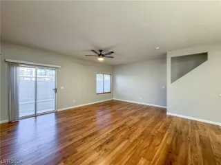 Photo #1: 2559618 Listing 